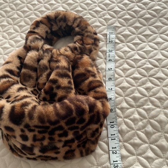 Leopard mini faux fur bag - Picture 6 of 6